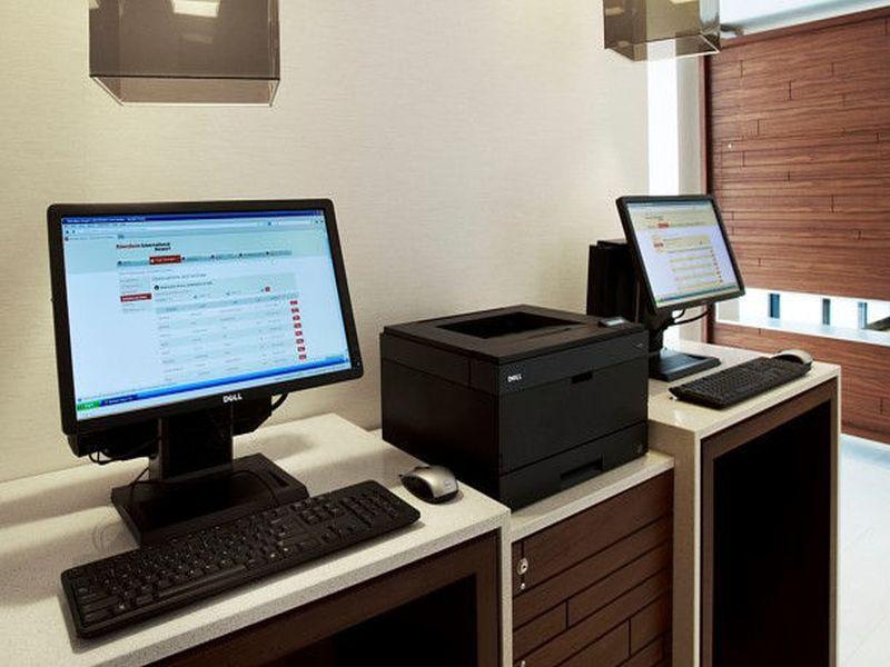 Hotel Courtyard By Marriott Aberdeen Airport