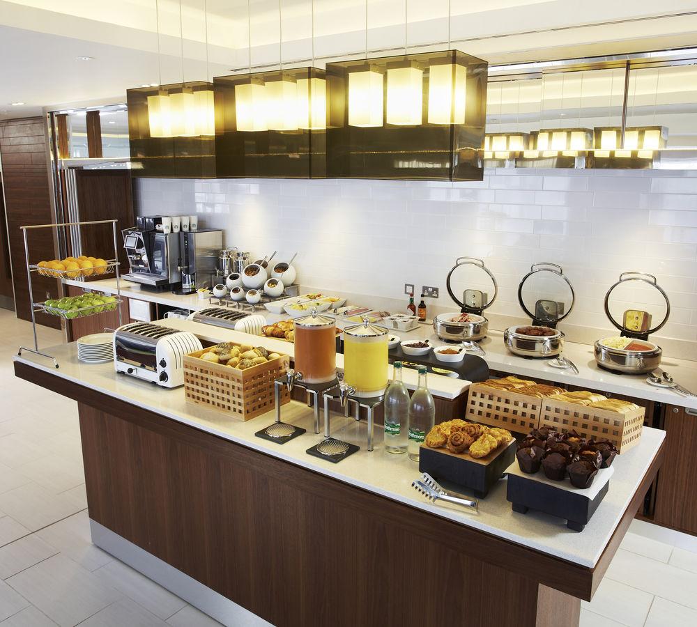Courtyard By Marriott Aberdeen Airport Hotel Dyce