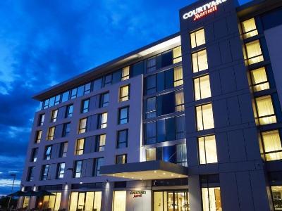 Courtyard By Marriott Aberdeen Airport